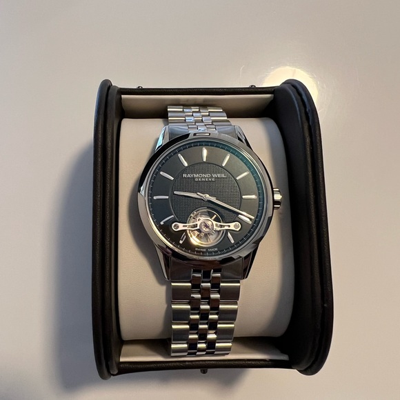 Brand new Raymond Weil Sapphire Crystal Automatic Mens Watch made in Switzerland - Picture 2 of 4